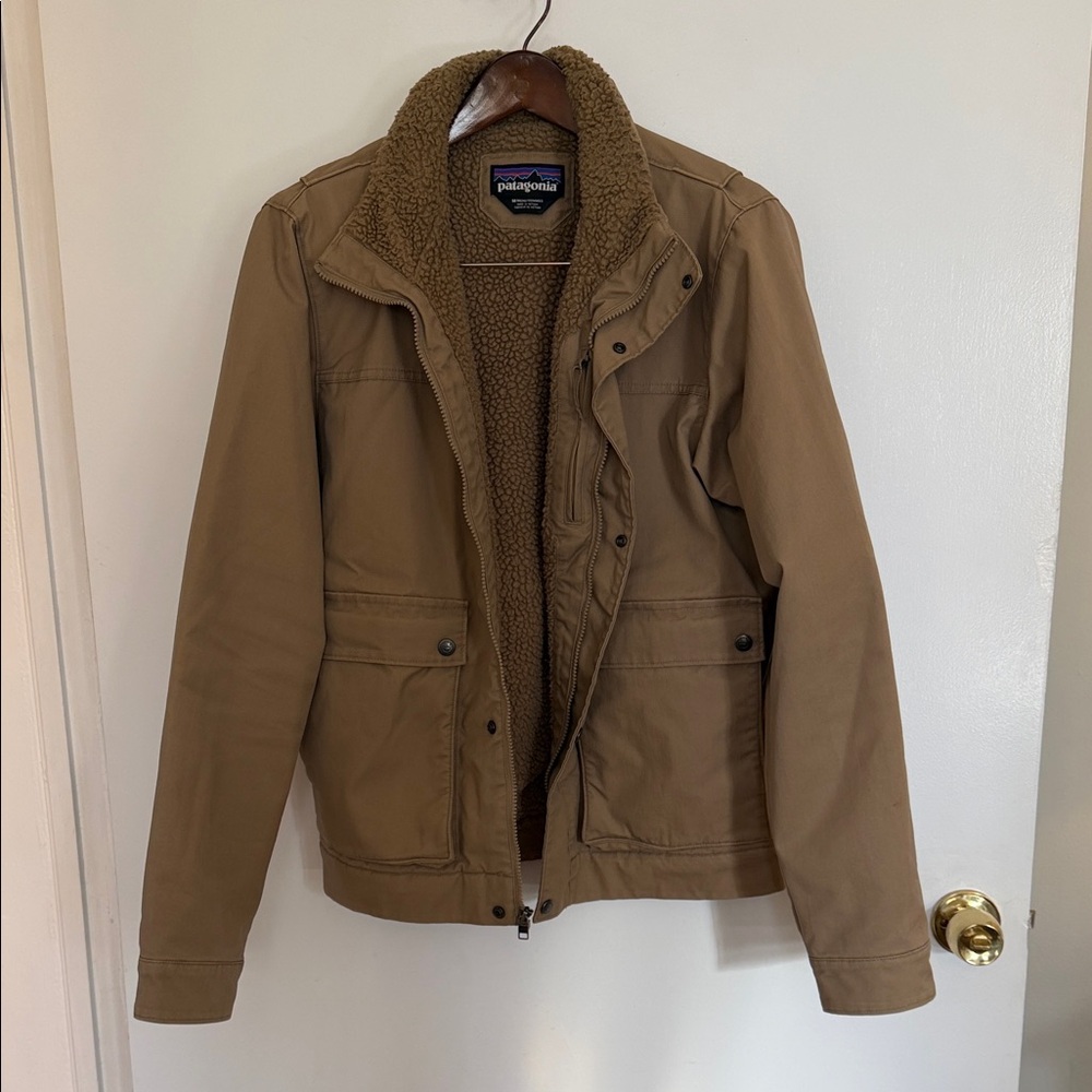 Patagonia Men's Brown Field Jacket with Sherpa Lining
